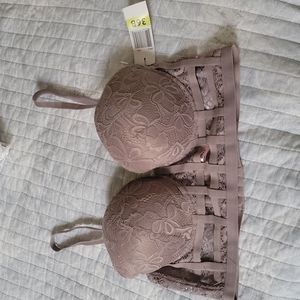 Jezebel Caged Push up Lace Lilac/Lavender 36B